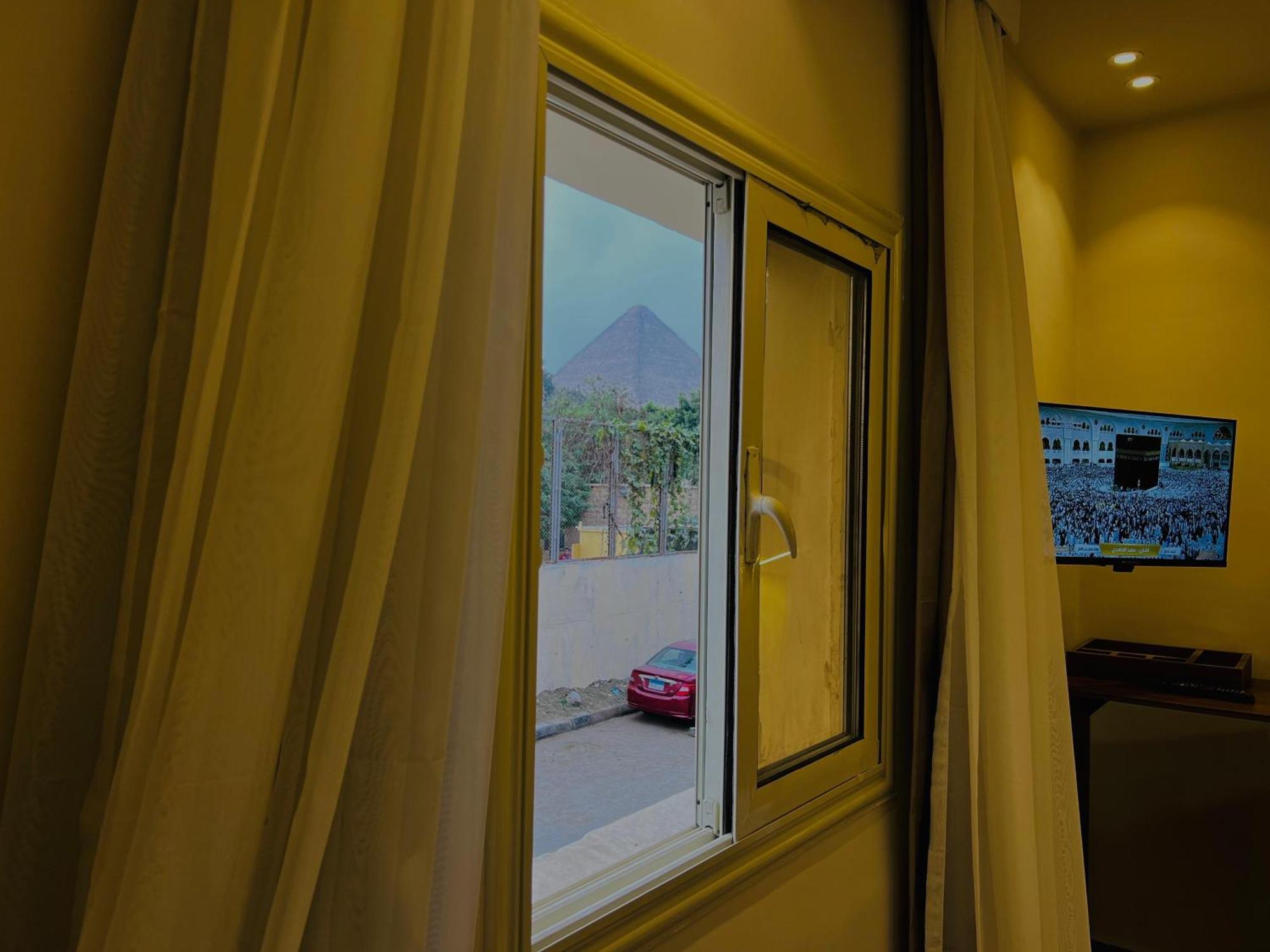 Great Scarab Pyramids View Otel Kafret el-Gabal Dış mekan fotoğraf
