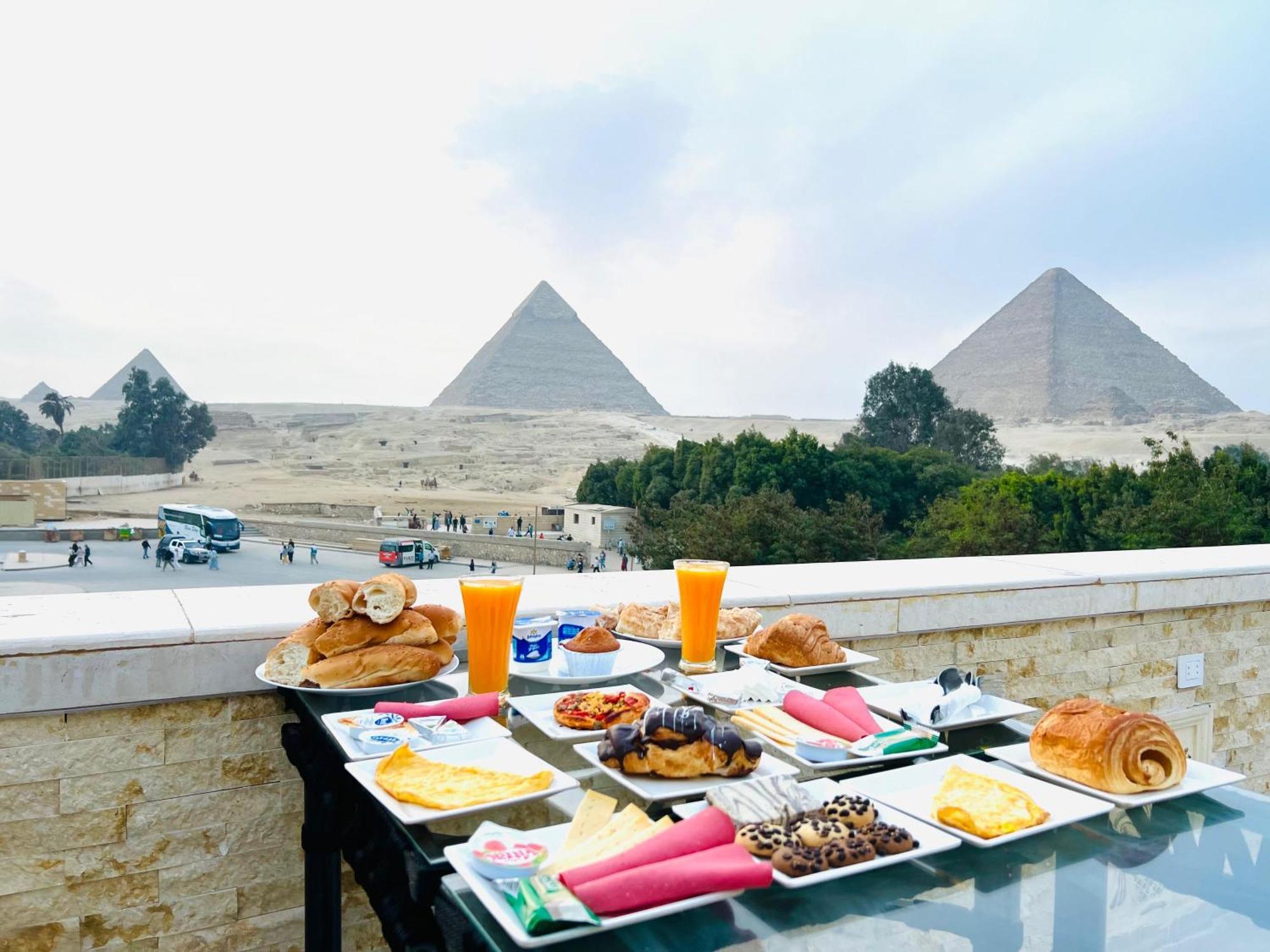 Great Scarab Pyramids View Otel Kafret el-Gabal Dış mekan fotoğraf