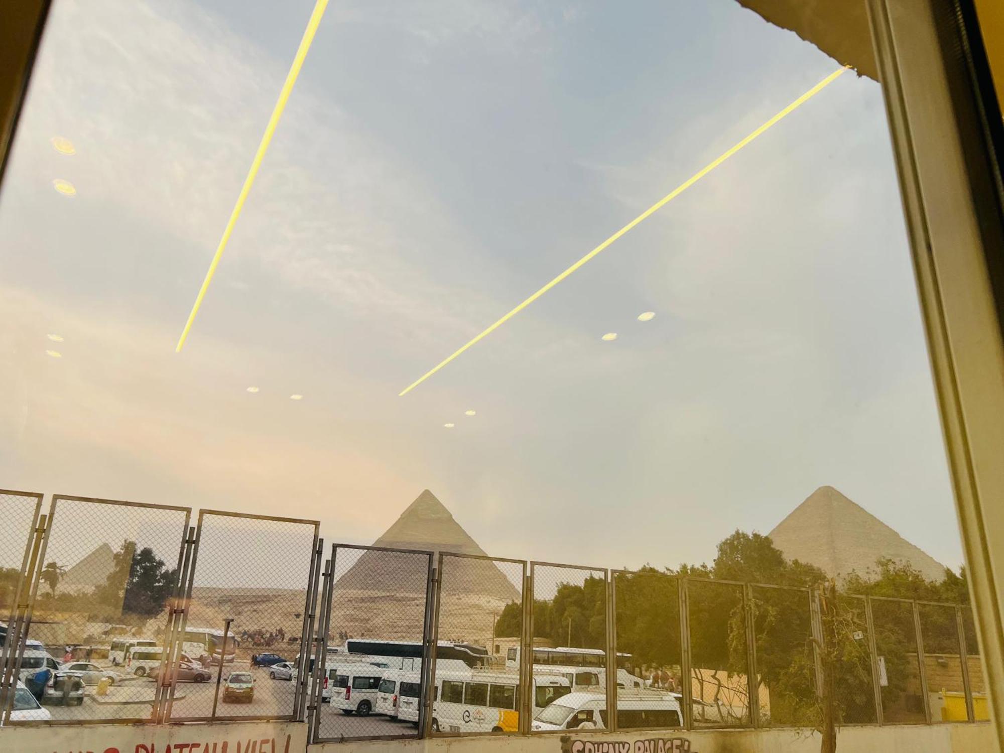 Great Scarab Pyramids View Otel Kafret el-Gabal Dış mekan fotoğraf