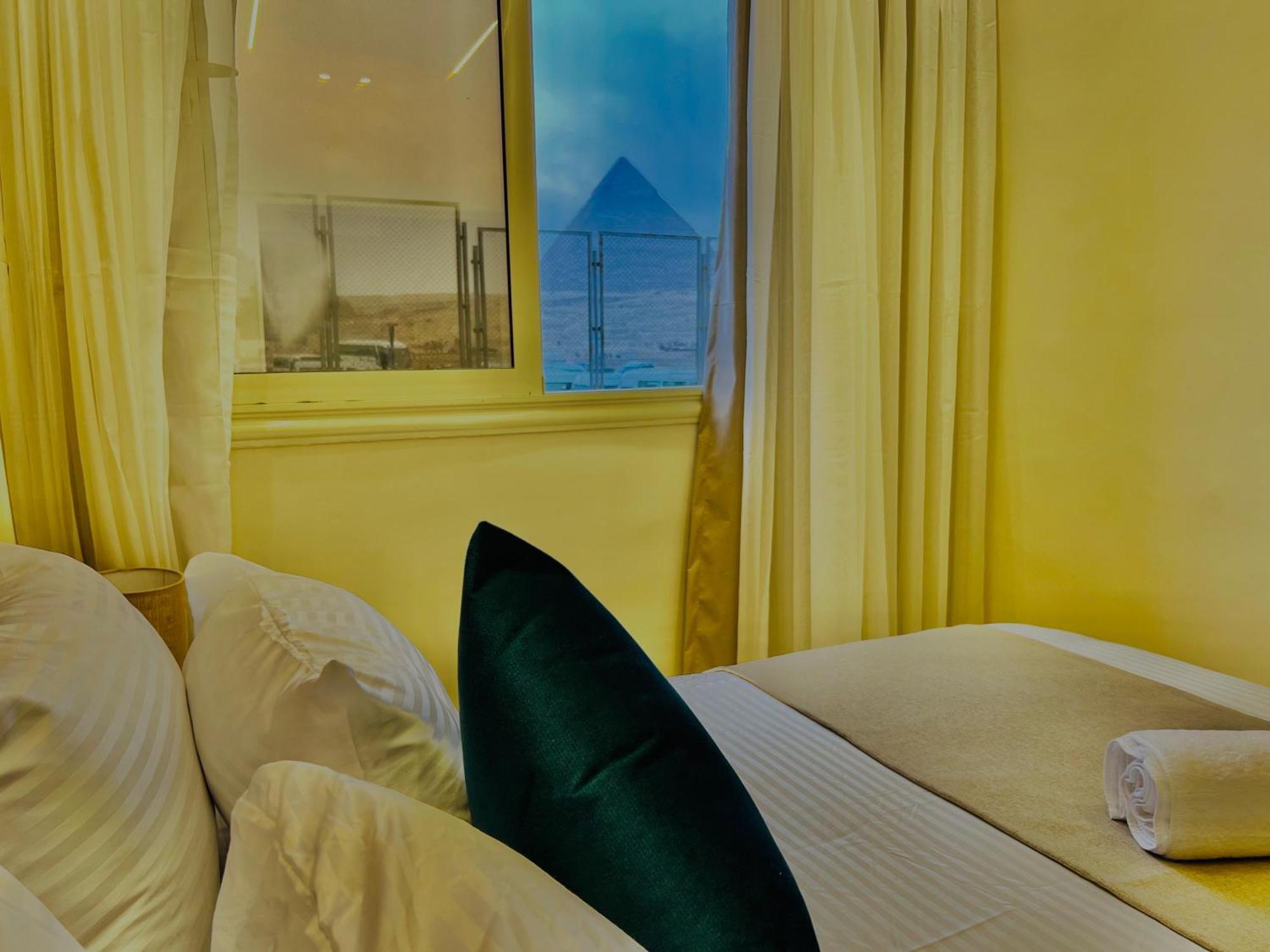 Great Scarab Pyramids View Otel Kafret el-Gabal Dış mekan fotoğraf