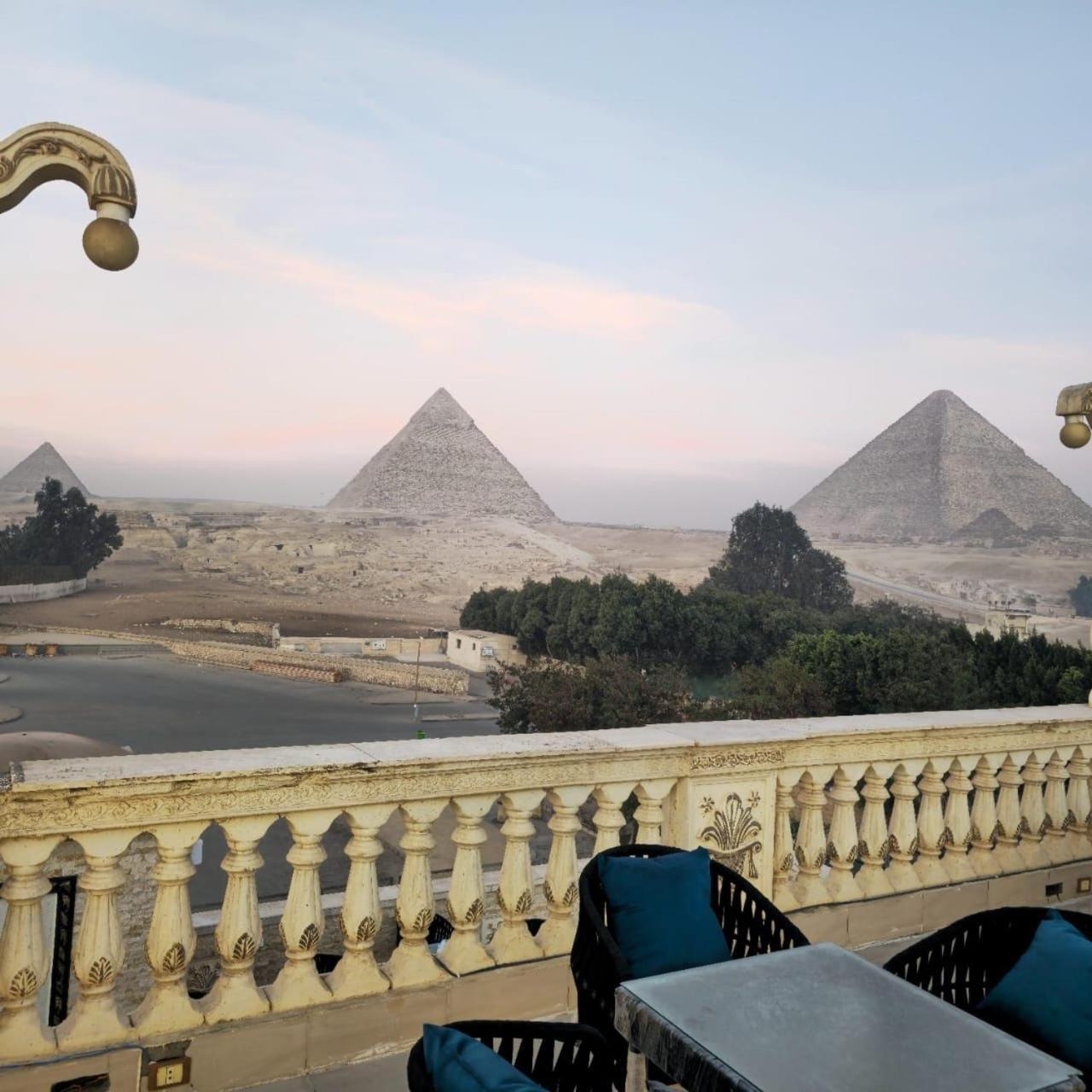 Great Scarab Pyramids View Otel Kafret el-Gabal Dış mekan fotoğraf